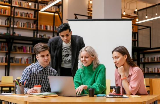 Certified Spoken English Classes in Gandhinagar
